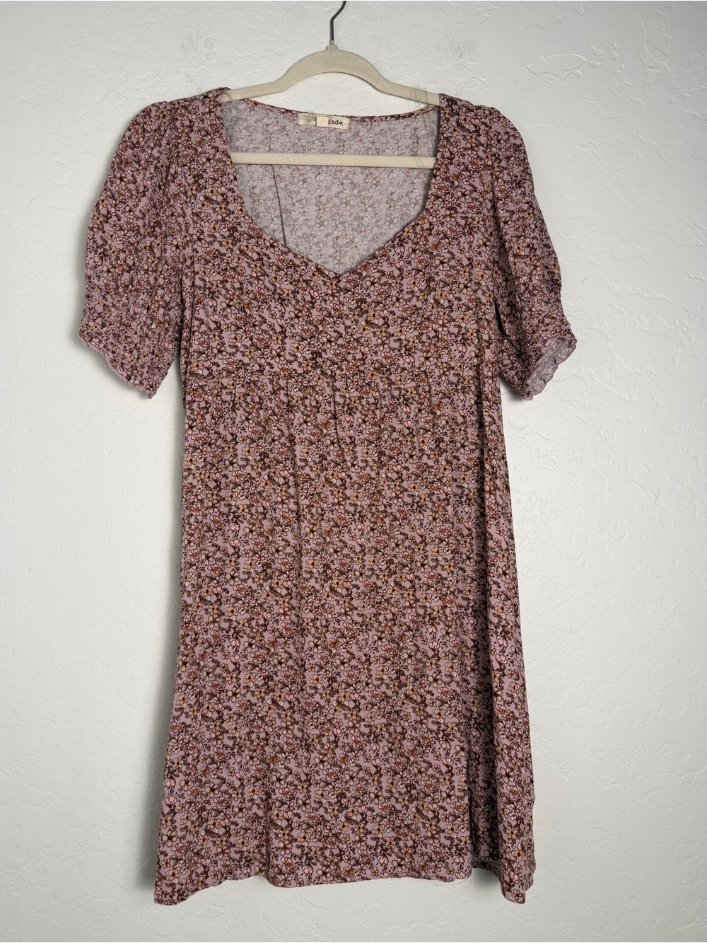 Rewind Women's Summer Dress XL Pink Floral V-Neck Sweetheart Neckline Flowy